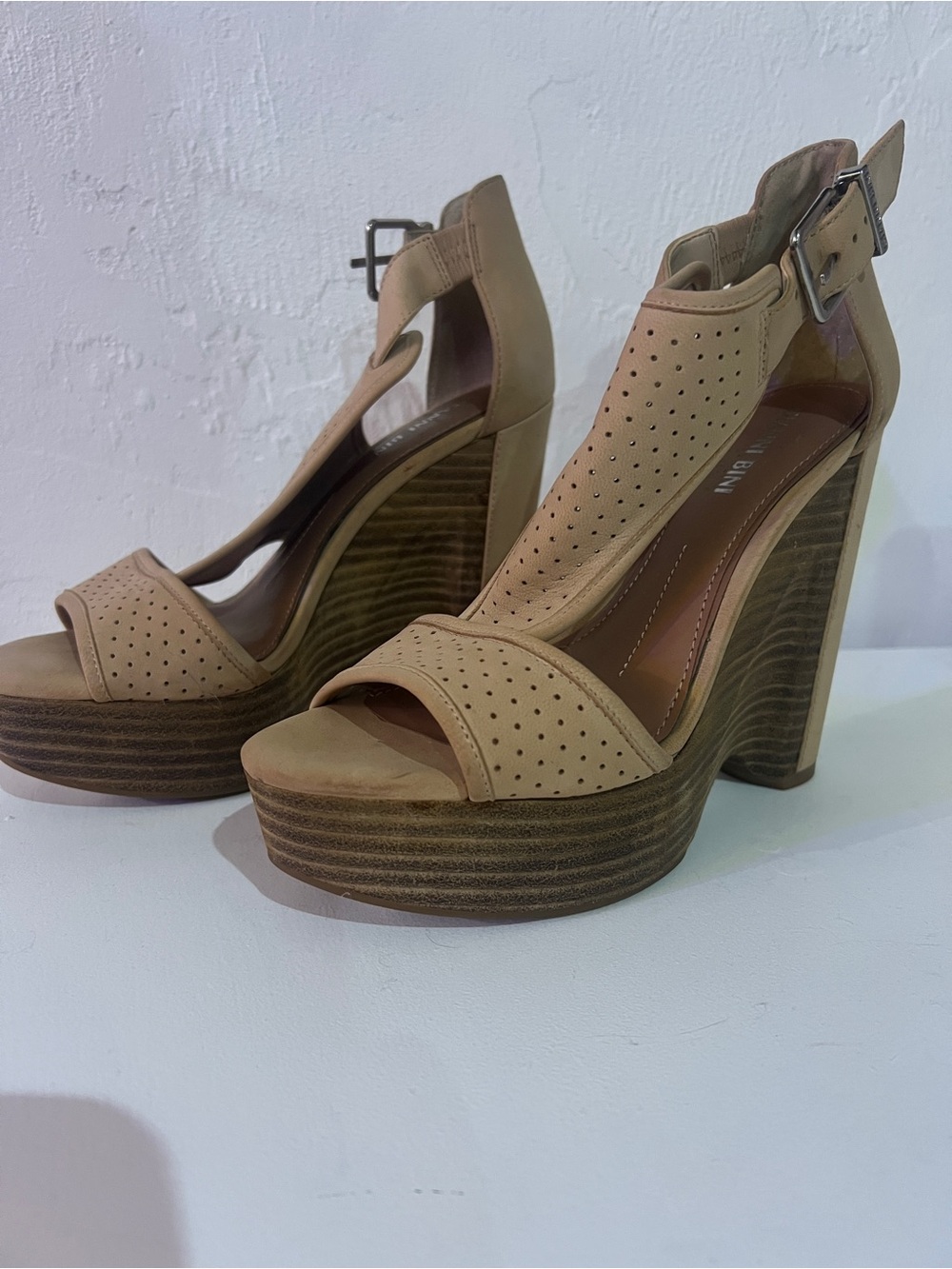 Gianni Bini Byrklee Leather Perforated Leather Wood Wedges